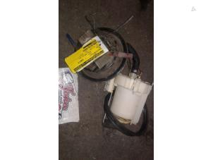 Gebruikte Tank element Pomp Opel Zafira (F75) 1.8 16V Prijs op aanvraag aangeboden door Autodemontage Joko B.V.