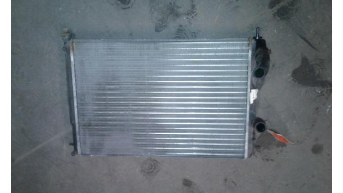 Gebruikte Radiateur Renault Scénic I (JA) 1.8 16V Prijs op aanvraag aangeboden door Autodemontage Joko B.V.