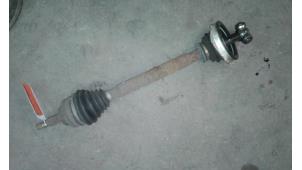 Gebruikte Aandrijfas links-voor Renault Scénic I (JA) 1.8 16V Prijs op aanvraag aangeboden door Autodemontage Joko B.V.