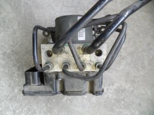 Gebruikte ABS Pomp Ford S-Max (GBW) 2.0 TDCi 16V 140 Prijs op aanvraag aangeboden door Autodemontage Joko B.V.