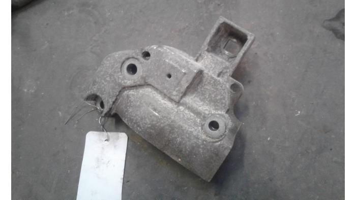 Gebruikte Motorrubber Renault Scénic I (JA) 1.8 16V Prijs op aanvraag aangeboden door Autodemontage Joko B.V.