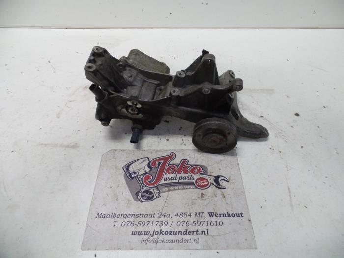 Gebruikte Dynamosteun boven Audi Q5 (8RB) 2.0 TFSI 16V Quattro Prijs op aanvraag aangeboden door Autodemontage Joko B.V.
