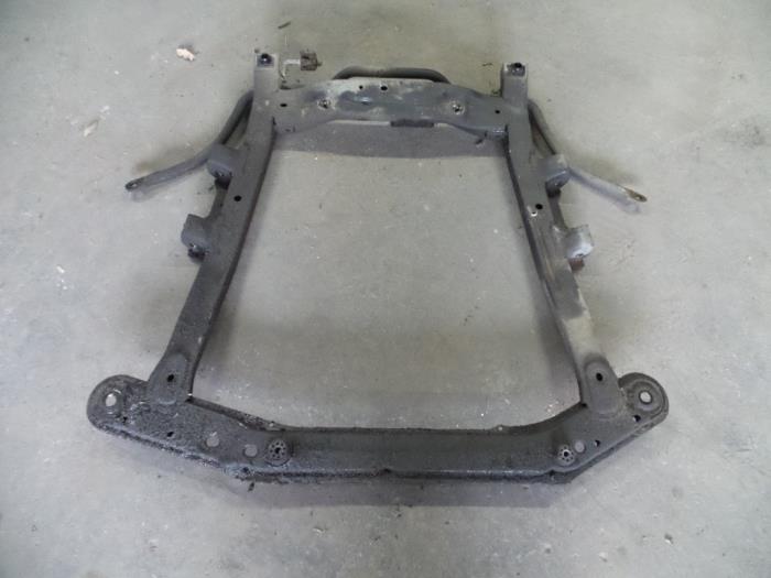 Gebruikte Subframe Dacia Logan (LS) 1.4 Prijs op aanvraag aangeboden door Autodemontage Joko B.V.