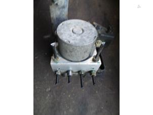 Gebruikte ABS Pomp Dacia Logan (LS) 1.4 Prijs op aanvraag aangeboden door Autodemontage Joko B.V.