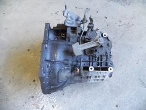 Gebruikte Versnellingsbak Ford Focus C-Max 1.6 TDCi 16V Prijs op aanvraag aangeboden door Autodemontage Joko B.V.
