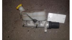 Gebruikte Hoofdremcilinder Chrysler Voyager/Grand Voyager (RG/RS) 2.8 CRD 16V Autom. Prijs op aanvraag aangeboden door Autodemontage Joko B.V.