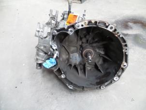 Gebruikte Versnellingsbak Renault Scénic II (JM) 2.0 16V Prijs op aanvraag aangeboden door Autodemontage Joko B.V.