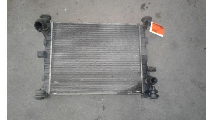 Gebruikte Radiateur Ford Focus 1 1.4 16V Prijs op aanvraag aangeboden door Autodemontage Joko B.V.