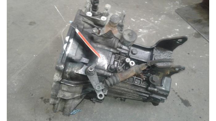 Gebruikte Versnellingsbak Hyundai Matrix 1.5 CRDi 16V Prijs op aanvraag aangeboden door Autodemontage Joko B.V.