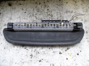 Gebruikte Extra Remlicht midden BMW 3 serie (E46/2) M3 3.2 24V Prijs op aanvraag aangeboden door Autodemontage Joko B.V.