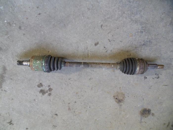 Gebruikte Steekas links-voor Suzuki Swift (ZA/ZC/ZD1/2/3/9) 1.3 VVT 16V Prijs op aanvraag aangeboden door Autodemontage Joko B.V.