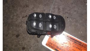 Gebruikte Raam schakelaar elektrisch Ford Focus Prijs op aanvraag aangeboden door Autodemontage Joko B.V.