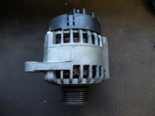 Gebruikte Dynamo Opel Zafira (M75) 1.9 CDTI Prijs op aanvraag aangeboden door Autodemontage Joko B.V.