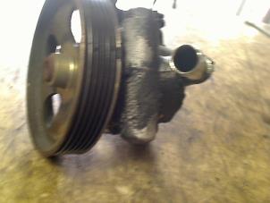 Gebruikte Servopomp Citroen Xsara Picasso (CH) 1.6 HDi 16V 110 Prijs € 35,00 Margeregeling aangeboden door Automarkt Lotfi