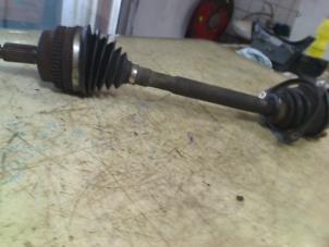 Gebruikte Cardanas links-voor (VWA) Renault Master II (FD/HD) 2.5 dCi 16V Prijs € 50,00 Margeregeling aangeboden door Automarkt Lotfi