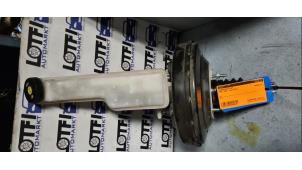 Gebruikte Rembol Opel Karl 1.0 12V Prijs € 100,00 Margeregeling aangeboden door Automarkt Lotfi