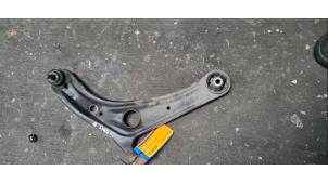 Gebruikte Draagarm rechts-achter Toyota Yaris (P1) 1.3 16V VVT-i Prijs € 35,00 Margeregeling aangeboden door Automarkt Lotfi