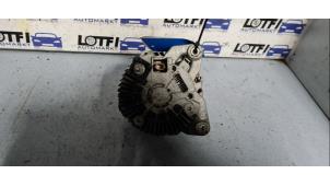 Gebruikte Dynamo Renault Grand Scénic III (JZ) 1.5 dCi 110 Prijs € 65,00 Margeregeling aangeboden door Automarkt Lotfi