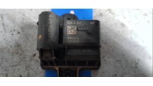 Gebruikte Voorgloei Relais Mercedes E (W212) E-220 CDI 16V BlueEfficiency,BlueTEC Prijs € 20,00 Margeregeling aangeboden door Automarkt Lotfi