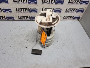 Gebruikte Tank element Pomp Nissan Note (E11) 1.4 16V Prijs € 40,00 Margeregeling aangeboden door Automarkt Lotfi