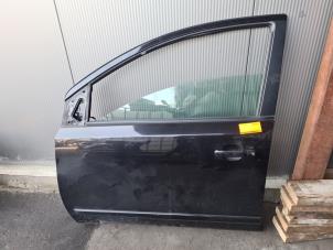 Gebruikte Portier 4Deurs links-voor Nissan Note (E11) 1.4 16V Prijs € 85,00 Margeregeling aangeboden door Automarkt Lotfi