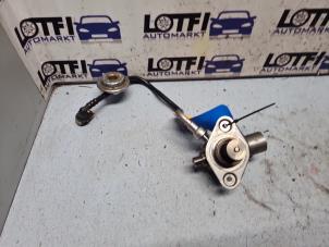 Gebruikte Opvoerpomp Ford Focus 3 Wagon 1.0 Ti-VCT EcoBoost 12V 125 Prijs € 75,00 Margeregeling aangeboden door Automarkt Lotfi