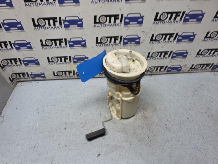 Gebruikte Benzinepomp Volkswagen Golf IV (1J1) 1.4 16V Prijs € 25,00 Margeregeling aangeboden door Automarkt Lotfi
