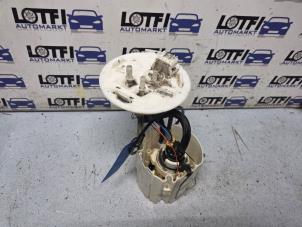 Gebruikte Benzinepomp Opel Astra J Sports Tourer (PD8/PE8/PF8) 1.3 CDTI 16V ecoFlex Prijs € 40,00 Margeregeling aangeboden door Automarkt Lotfi