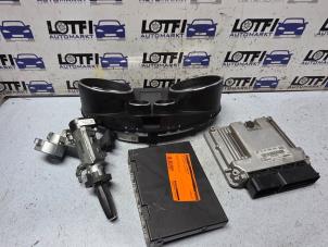 Gebruikte Contactslot + computer Opel Astra J Sports Tourer (PD8/PE8/PF8) 1.3 CDTI 16V ecoFlex Prijs € 185,00 Margeregeling aangeboden door Automarkt Lotfi