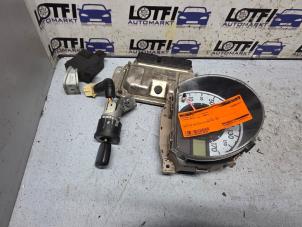 Gebruikte Kontaktslot + computer Toyota Aygo (B10) 1.0 12V VVT-i Prijs € 95,00 Margeregeling aangeboden door Automarkt Lotfi