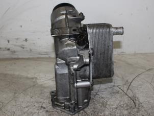 Gebruikte Oliefilterhuis BMW 3-Serie Prijs € 100,00 Margeregeling aangeboden door Automotoren Trading b.v.