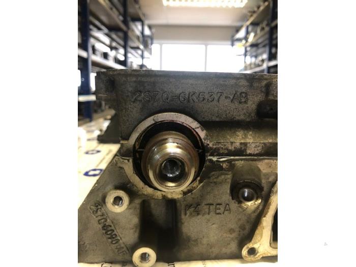 Gebruikte Cilinderkop Ford Mondeo Prijs € 200,00 Margeregeling aangeboden door Automotoren Trading b.v.