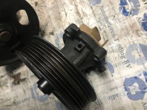 Gebruikte Koelvloeistof pomp Fiat Punto Evo Prijs € 50,00 Margeregeling aangeboden door Automotoren Trading b.v.