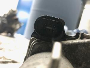 Gebruikte Gasklephuis Ford Fiesta 6 (JA8) Prijs € 50,00 Margeregeling aangeboden door Automotoren Trading b.v.