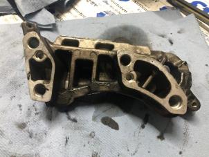 Gebruikte Motorsteun Ford Transit Prijs € 75,00 Margeregeling aangeboden door Automotoren Trading b.v.