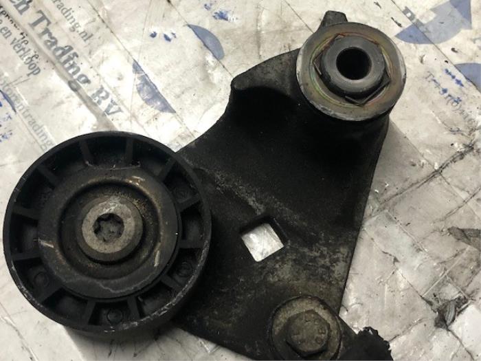 Gebruikte Spanrol Multiriem Ford Mondeo Prijs € 35,00 Margeregeling aangeboden door Automotoren Trading b.v.