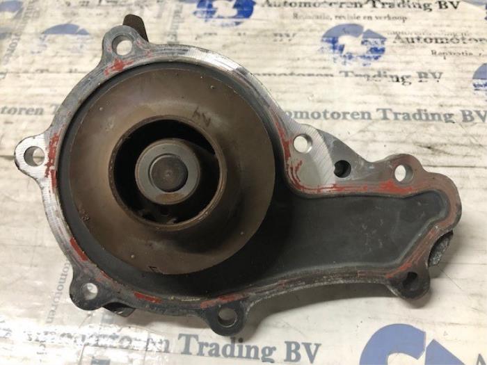 Gebruikte Waterpomp Volvo V40 Prijs € 35,00 Margeregeling aangeboden door Automotoren Trading b.v.