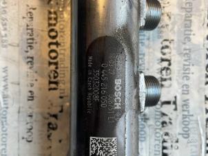 Gebruikte Injector brug Jeep Grand Cherokee (WK/WK2) 3.0 CRD V6 24V Prijs € 100,00 Margeregeling aangeboden door Automotoren Trading b.v.