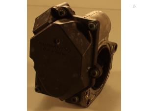 Gebruikte Gasklephuis Volkswagen Golf V (1K1) Prijs € 50,00 Margeregeling aangeboden door Automotoren Trading b.v.