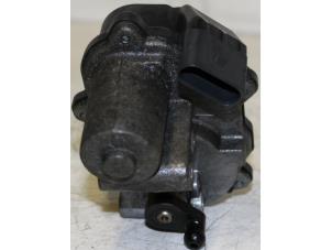 Gebruikte Gasklephuis Volkswagen Golf V (1K1) 2.0 GTI 16V Prijs € 75,00 Margeregeling aangeboden door Automotoren Trading b.v.