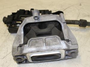 Gebruikte Motorsteun Volkswagen Diversen Prijs € 50,00 Margeregeling aangeboden door Automotoren Trading b.v.