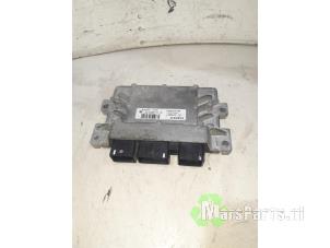 Gebruikte Computer Motormanagement Renault Twingo II (CN) 1.2 16V Prijs € 64,00 Margeregeling aangeboden door Autodemontagebedrijf De Mars