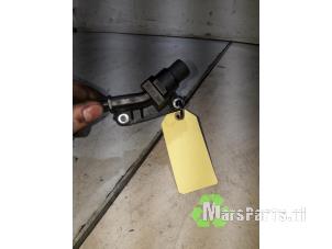 Gebruikte Sensor Nokkenas Opel Zafira (F75) 1.6 16V Prijs € 12,50 Margeregeling aangeboden door Autodemontagebedrijf De Mars