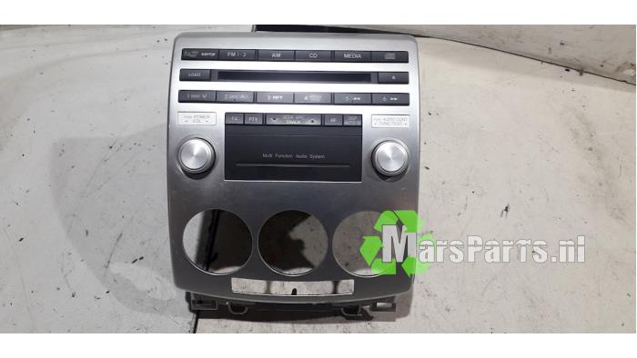 Radio CD Speler van een Mazda 5 (CR19) 2.0 CiDT 16V Normal Power 2006
