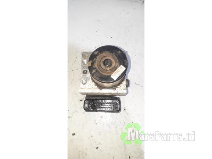 Gebruikte ABS Pomp Citroen C1 1.0 12V Prijs € 48,00 Margeregeling aangeboden door Autodemontagebedrijf De Mars