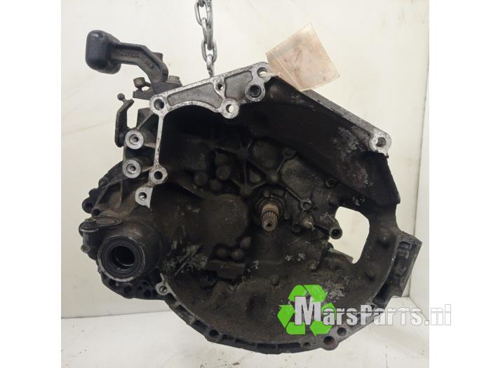 Gebruikte Versnellingsbak Peugeot 307 Break (3E) 1.4 16V Prijs € 200,00 Margeregeling aangeboden door Autodemontagebedrijf De Mars