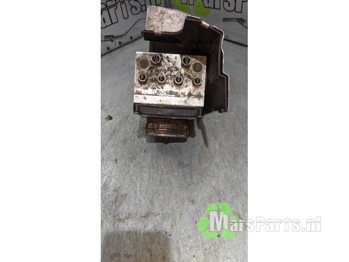 Gebruikte ABS Pomp Volkswagen Passat Variant (3C5) 2.0 TDI 140 Prijs € 34,00 Margeregeling aangeboden door Autodemontagebedrijf De Mars