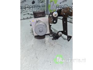 Gebruikte ABS Pomp Ford Mondeo IV Wagon 1.6 TDCi 16V Prijs € 48,00 Margeregeling aangeboden door Autodemontagebedrijf De Mars