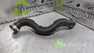 Gebruikte Intercooler Slang Mercedes B (W246) 1.6 B-180 BlueEFFICIENCY Turbo 16V Prijs € 24,00 Margeregeling aangeboden door Autodemontagebedrijf De Mars