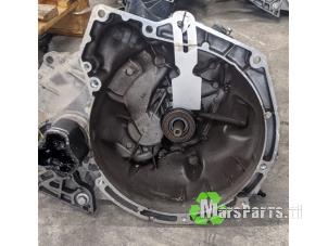 Gebruikte Versnellingsbak Ford Fiesta 7 1.0 EcoBoost 12V 100 Prijs € 650,00 Margeregeling aangeboden door Autodemontagebedrijf De Mars